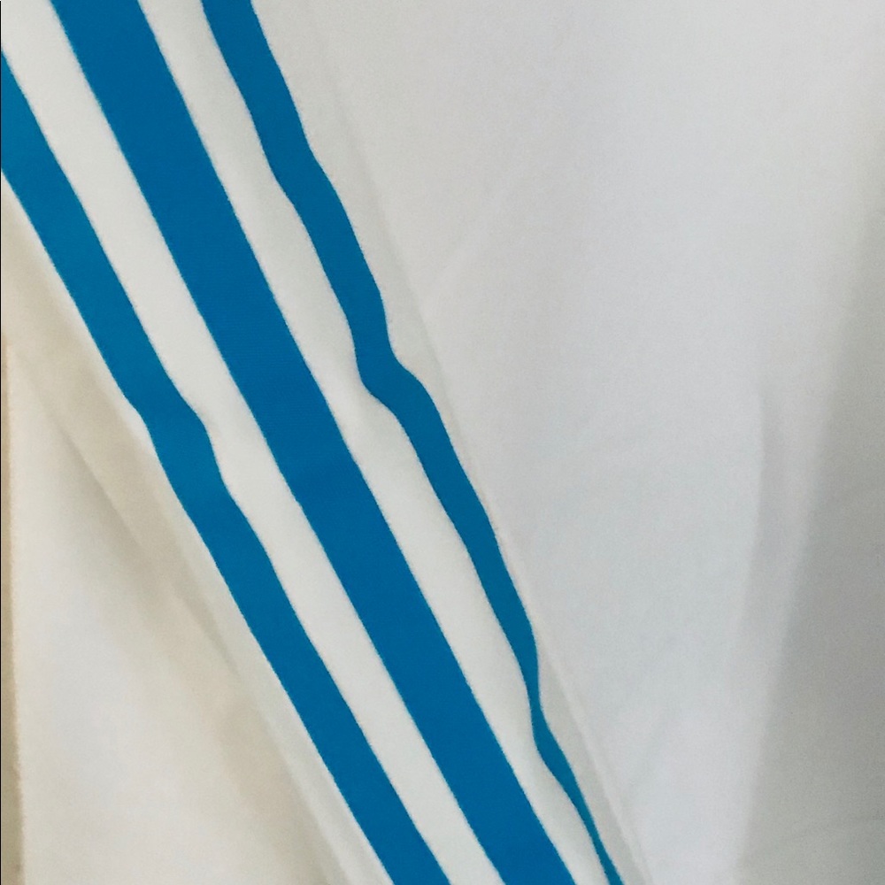 BNWT Player Version Adidas LS Liverpool Away Kit - Picture 5 of 8